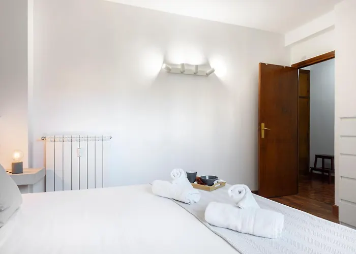 Cortes De Aragon, Centro Jaca, Wifi